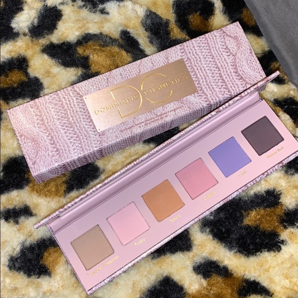 🆕 DC “Sweater Weather” 6-pan eyeshadow palette
